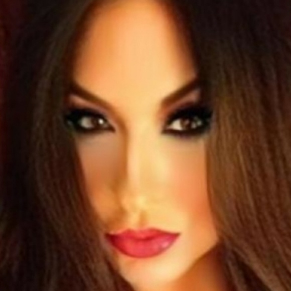 Meet your Posher, Shelly - Picture 5 of 8